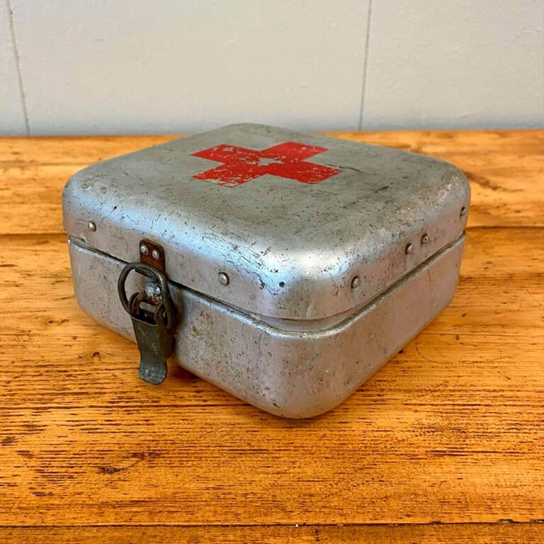 First-Aid-Kit-Box3