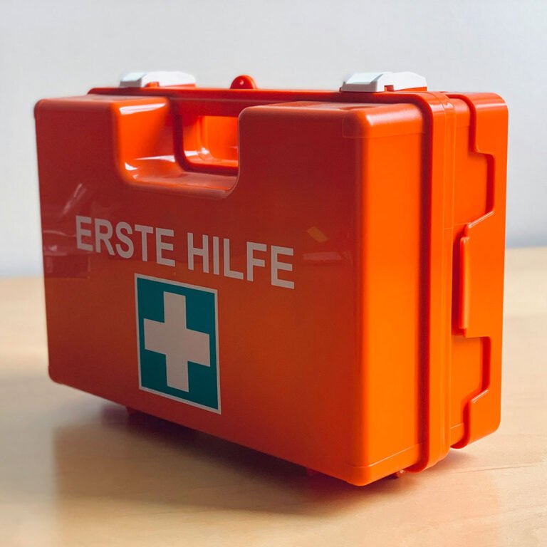 First-Aid-Kit-Box4