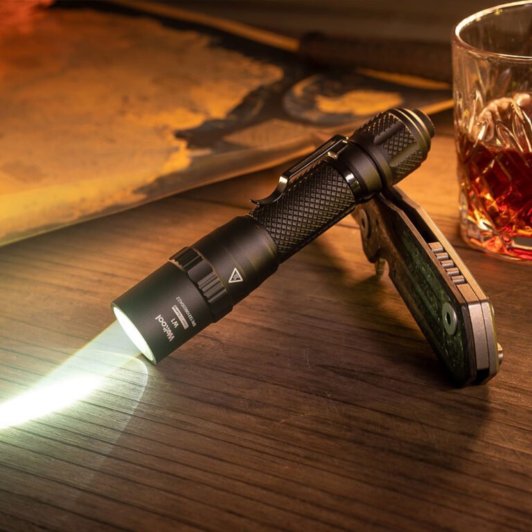 Tactical Flashlights Military Tactical Equipment top 10