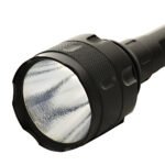 800-lumens-tactical-flashlight-ml8-front
