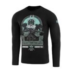 Side view of odin mystery long sleeve tactical t shirt showing fit