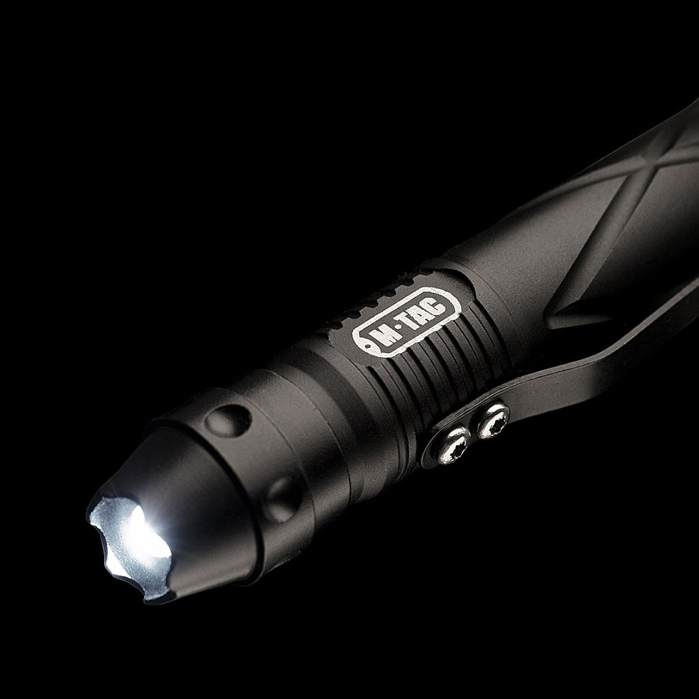 tactical-pen-type-4-flashlight Tactical Pen Type 4 integrated flashlight illumination example